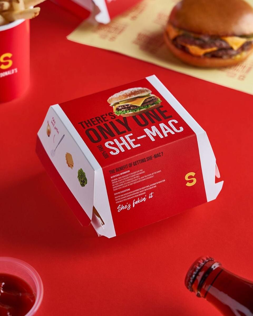 BAE: Bu Lokanta 'Notdonald's' Burgerleri için Trend Oluyor