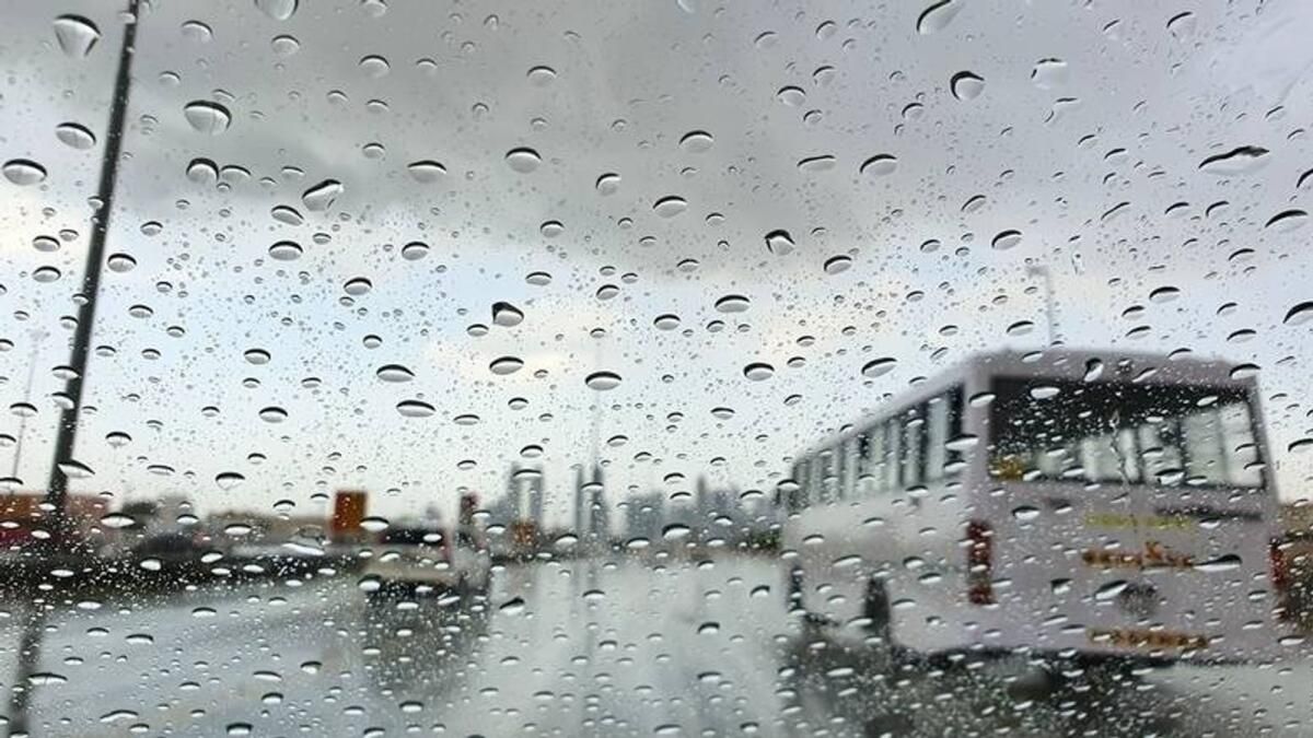 BAE Hava Durumu: Bu Öğleden Sonra Bazı Bölgelere Yağışlar Yağacak; Önümüzdeki Parçalı Bulutlu Gün