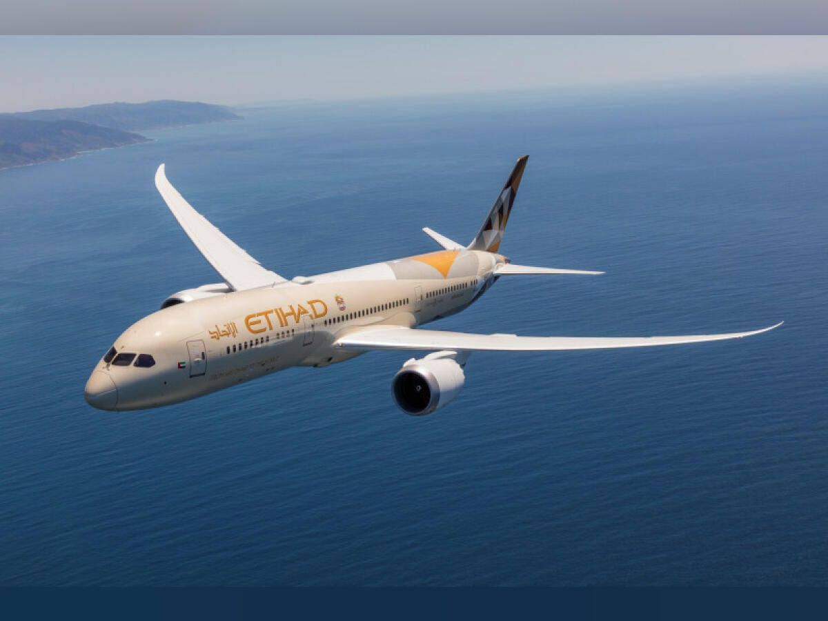 BAE-İsrail Seyahati: Etihad, Tel Aviv'e Gidiş ve Dönüş Uçuşlarını İptal Etti