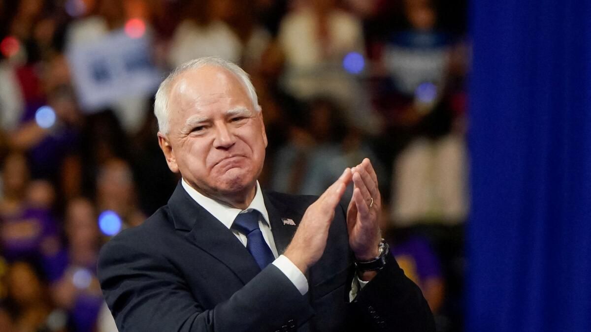Tim Walz'ın George Floyd Protestolarını Ele Alması İlgi Odağı Oldu