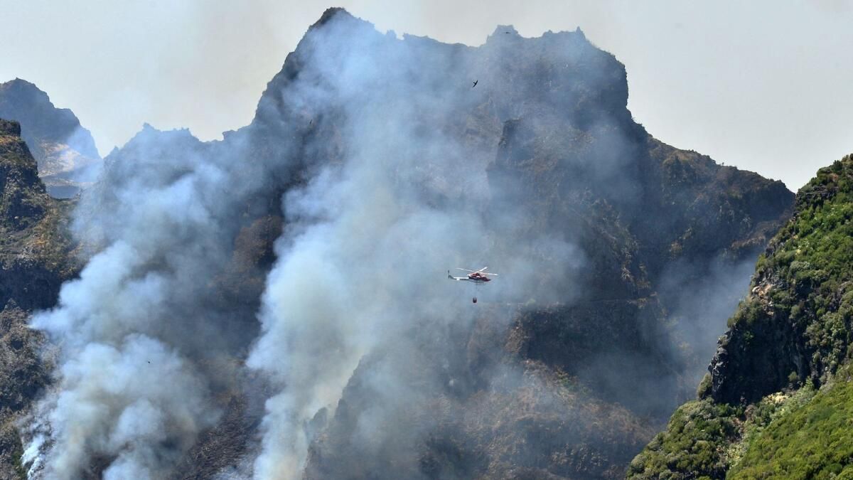 AB, Şiddetli Madeira Yangını ile Mücadele Etmek için Yangın Uçakları Gönderdi
