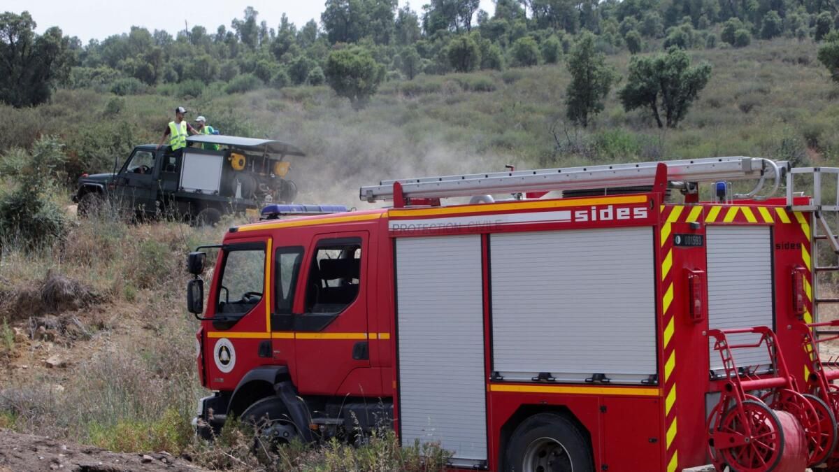 Cezayirliler Ülkenin Kuzeydoğusundaki Orman Yangınlarından Kaçıyor
