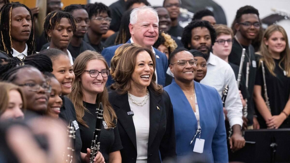 Kamala Harris Kampanyası, Arap Seçmen Desteği için Mısırlı Amerikalı Avukatı Tuttu