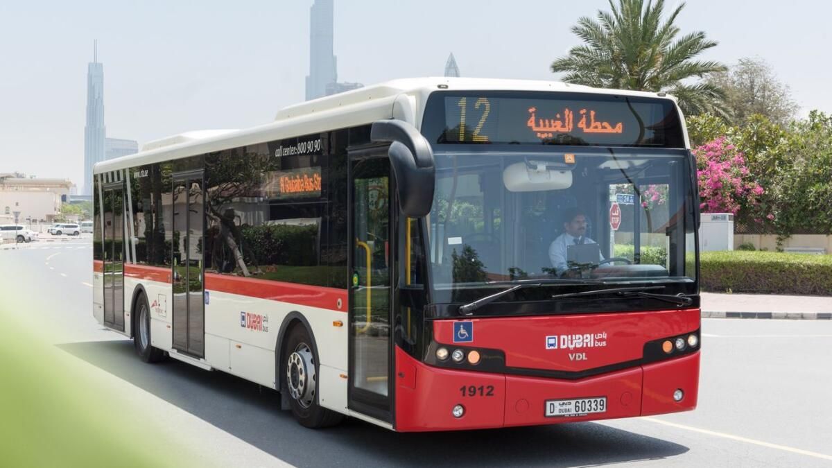 Dubai, 4 Bölgedeki Geleneksel Otobüsleri Aşamalı Hale Getirecek