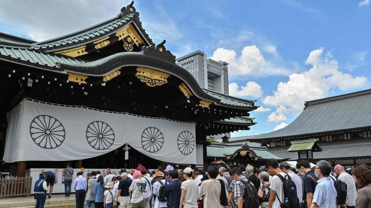 Japonya Bakanları, Iı. Dünya Savaşı'nın Yıldönümünde Tartışmalı Savaş Tapınağını Ziyaret Etti
