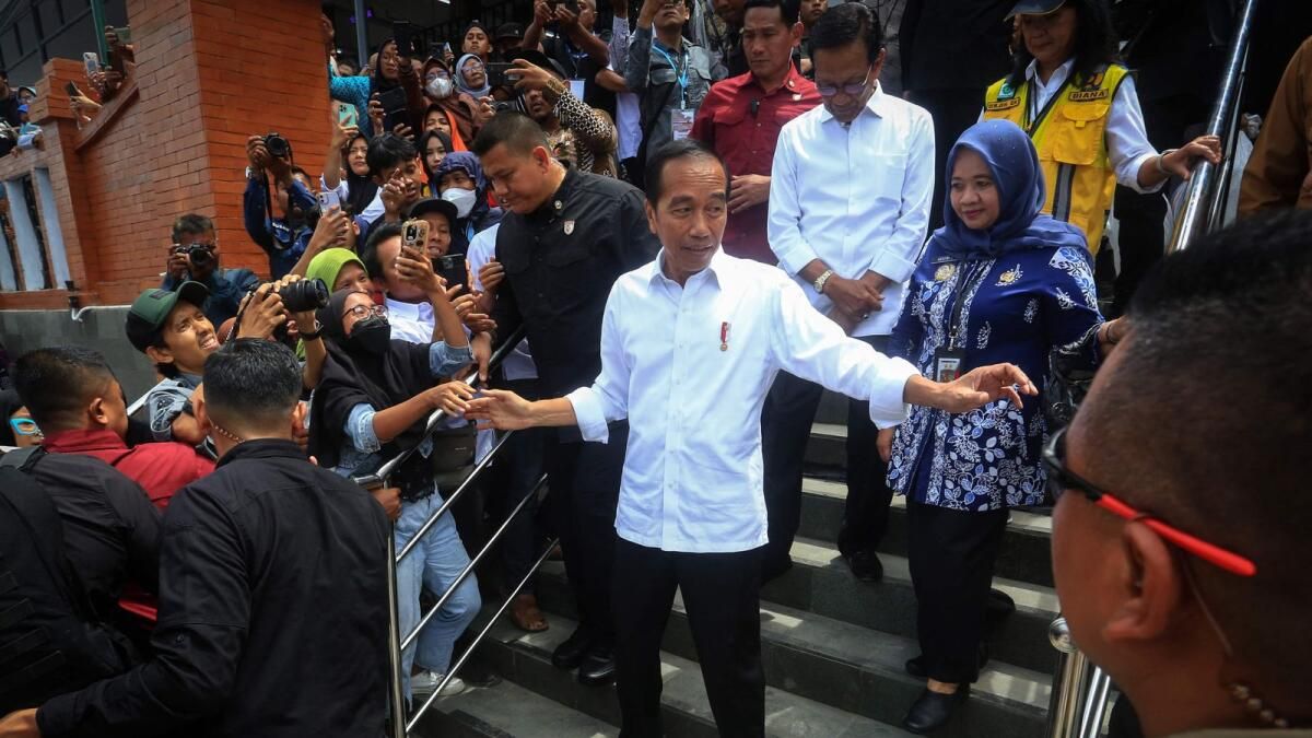 Endonezya'nın En Büyük Partisi, Jakarta Valisinin Bakanını Destekliyor ve Favoriyi Kenara Çekiyor