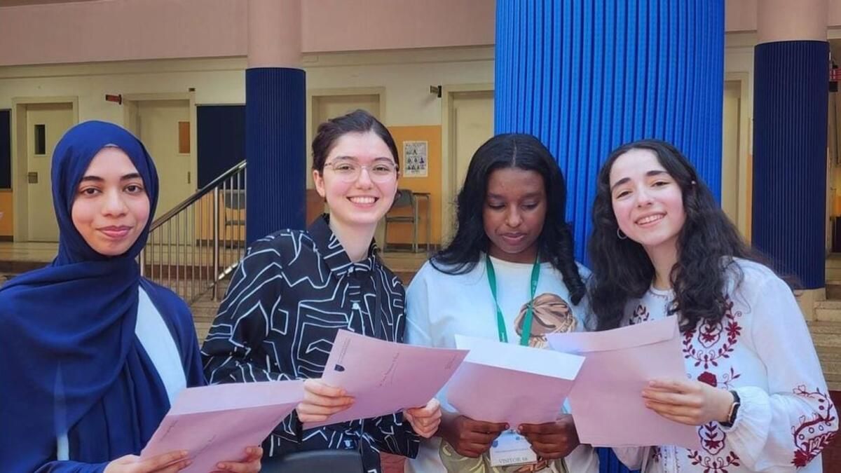Dubai: Savaştan Zarar Gören Sudan'dan Tekneyle Kaçan A Seviyesi Öğrenci Şimdi Cerrah Olmayı Planlıyor