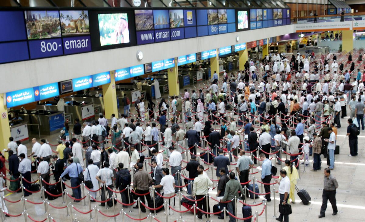 BAE: Pakistanlılar Turist Vizesiyle iş Aramayın Dedi