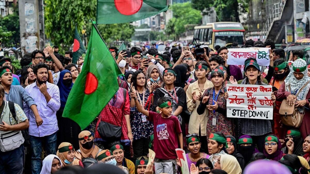 Bangladeş Protestoları Başbakanın İstifasını Talep Ediyor, Ordu 'Halkın Yanında' Duruyor