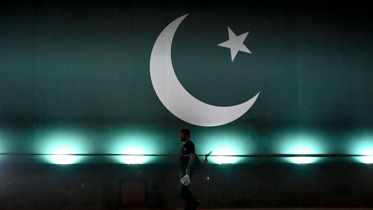 BAE Liderleri Pakistan Cumhurbaşkanı Başbakan Şerif'i 77. Bağımsızlık Günü'nde Tebrik Etti