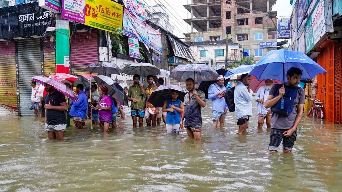 Bangladeş'te Sel Felaketi: Yaklaşık 3 Milyon İnsan Aralıksız Yağmurlar Altında Mahsur Kaldı