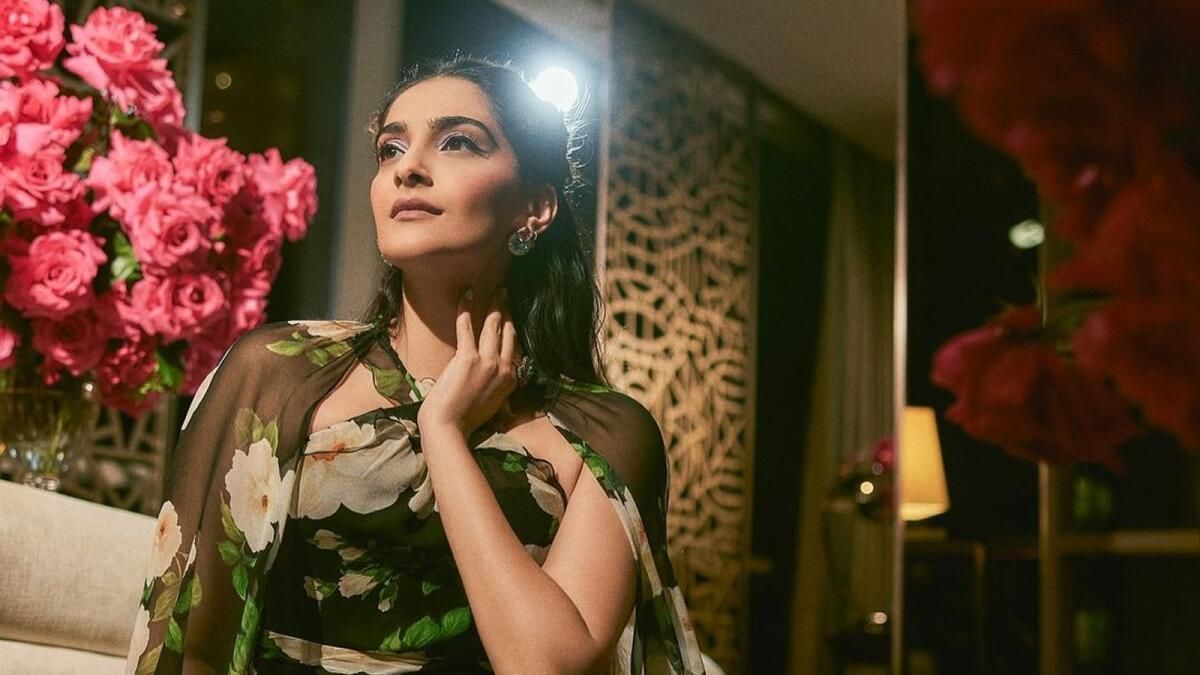 Bakın: Hintli Aktör Sonam Kapoor, Jamavar Dubai için Lansman Öncesi Büyük Akşam Yemeğine Ev Sahipliği Yapıyor