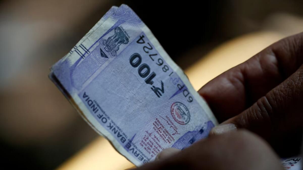 Hindistan Rupisi, Geniş Dolar Zayıflığına İki Haftanın En Yüksek Seviyesine Yaklaştı