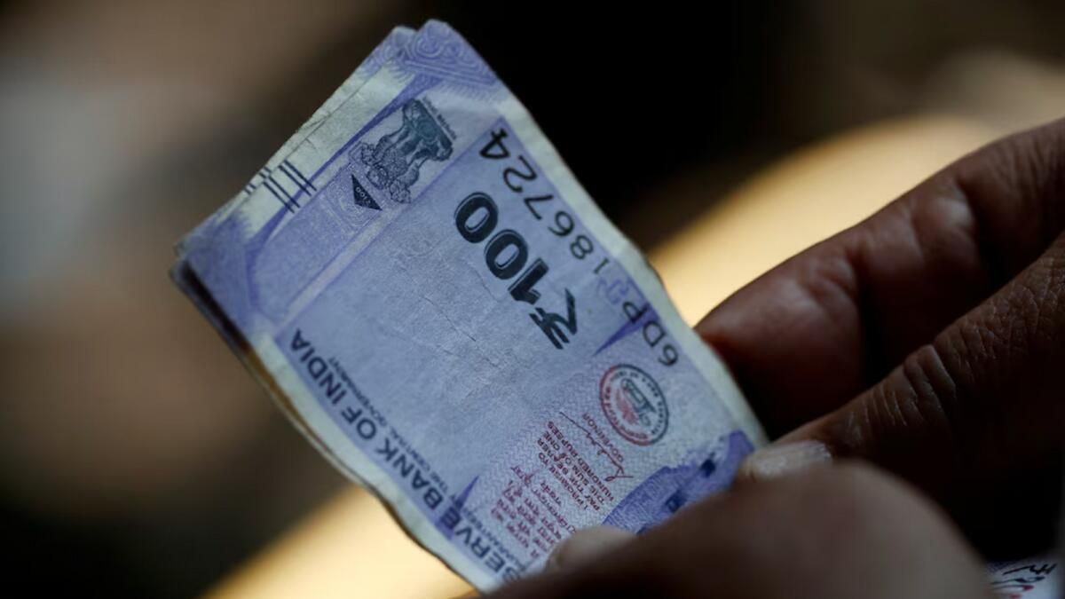 Hindistan Rupisi, Çıkış Endişelerinde Ömür Boyu Düşük Seviyeye Düştü