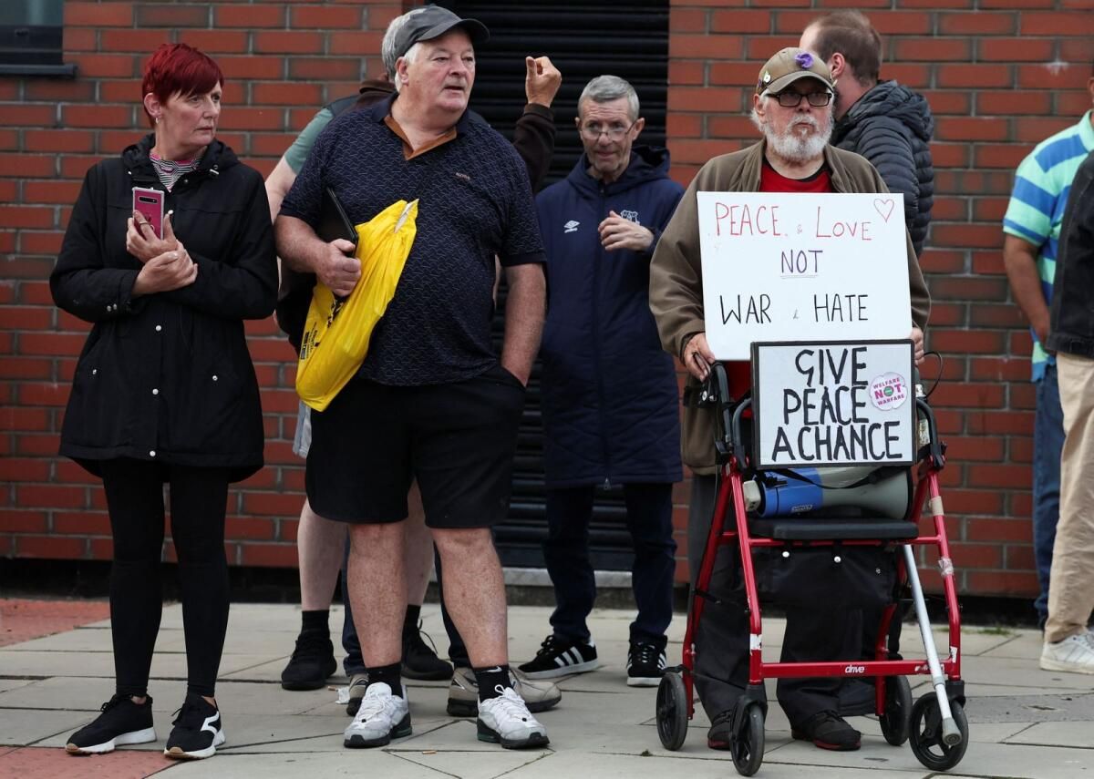 'Ev Gibi Hissetmiyor': Liverpool'un Müslümanları İngiltere'deki Ayaklanmalar Karşısında Şok Oldu