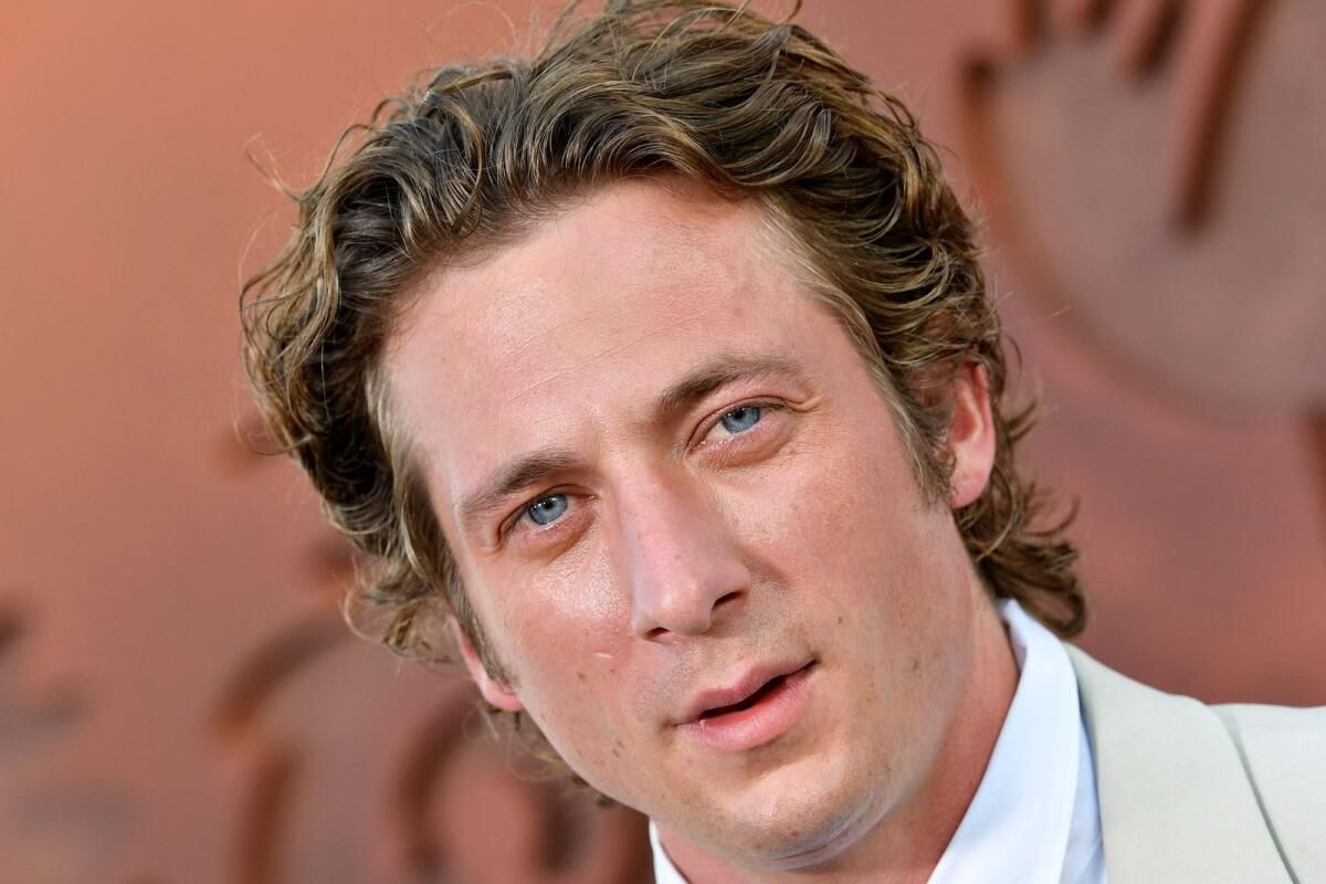 Jeremy Allen White, Bruce Springsteen Biyografisine Nasıl Hazırlandığını Paylaşıyor