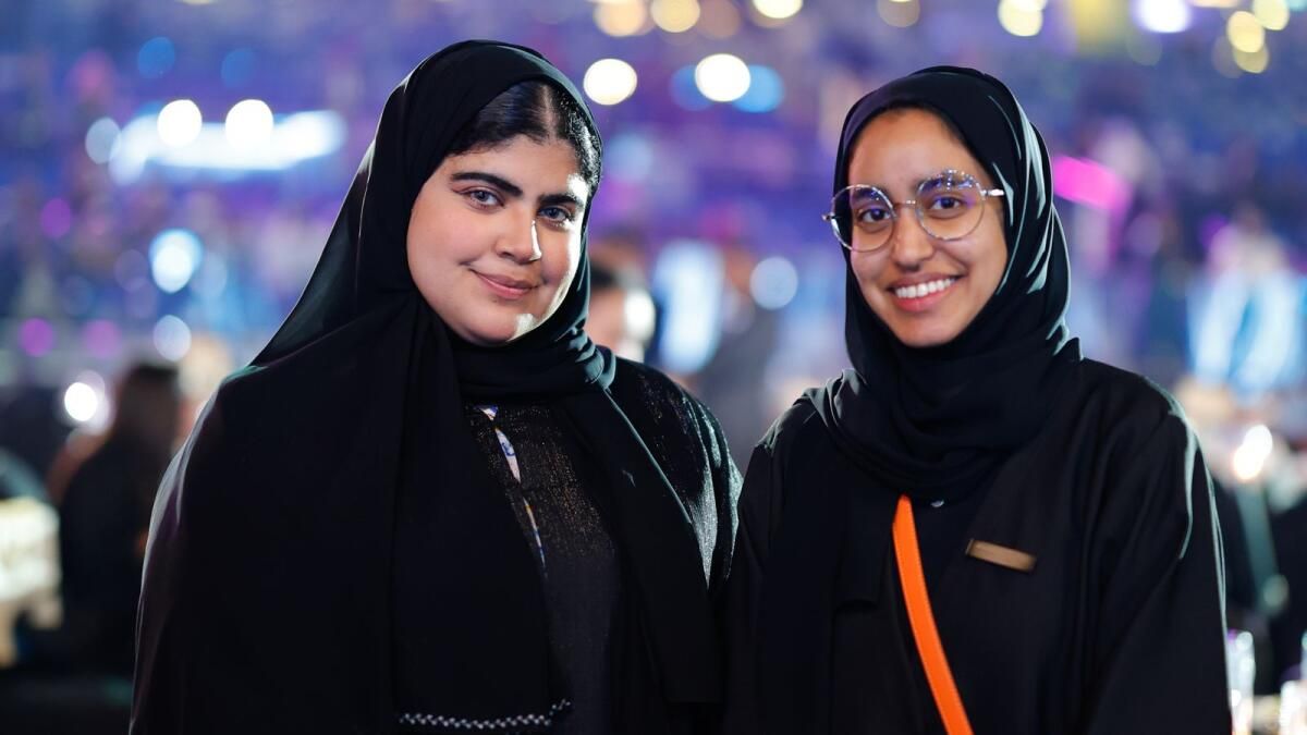 Emirlik Kadınlar Günü: Malayalamca'yı Akıcı Bir Şekilde Konuşan BAE Merkezli Kız Kardeşlerle Tanışın