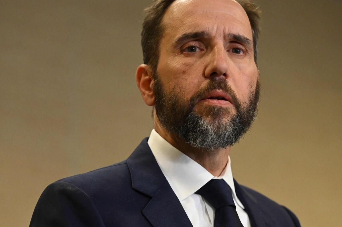 Özel Avukat, Mahkemeden Trump Aleyhindeki Suçlamaları Yeniden Canlandırmasını İstedi