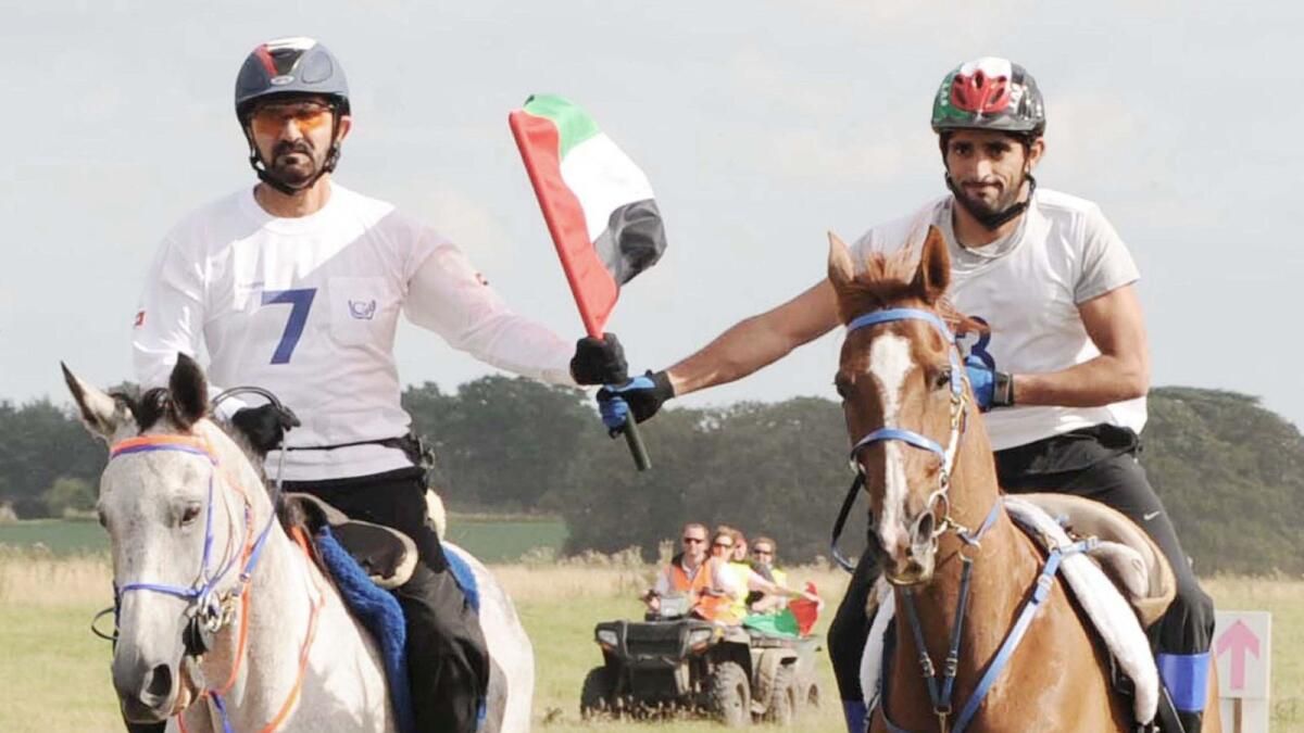 Bakın: Dubai Hükümdarı Şeyh Hamdan, ingiltere'de 120 Km Dayanıklılık At Yarışı Kazandığında
