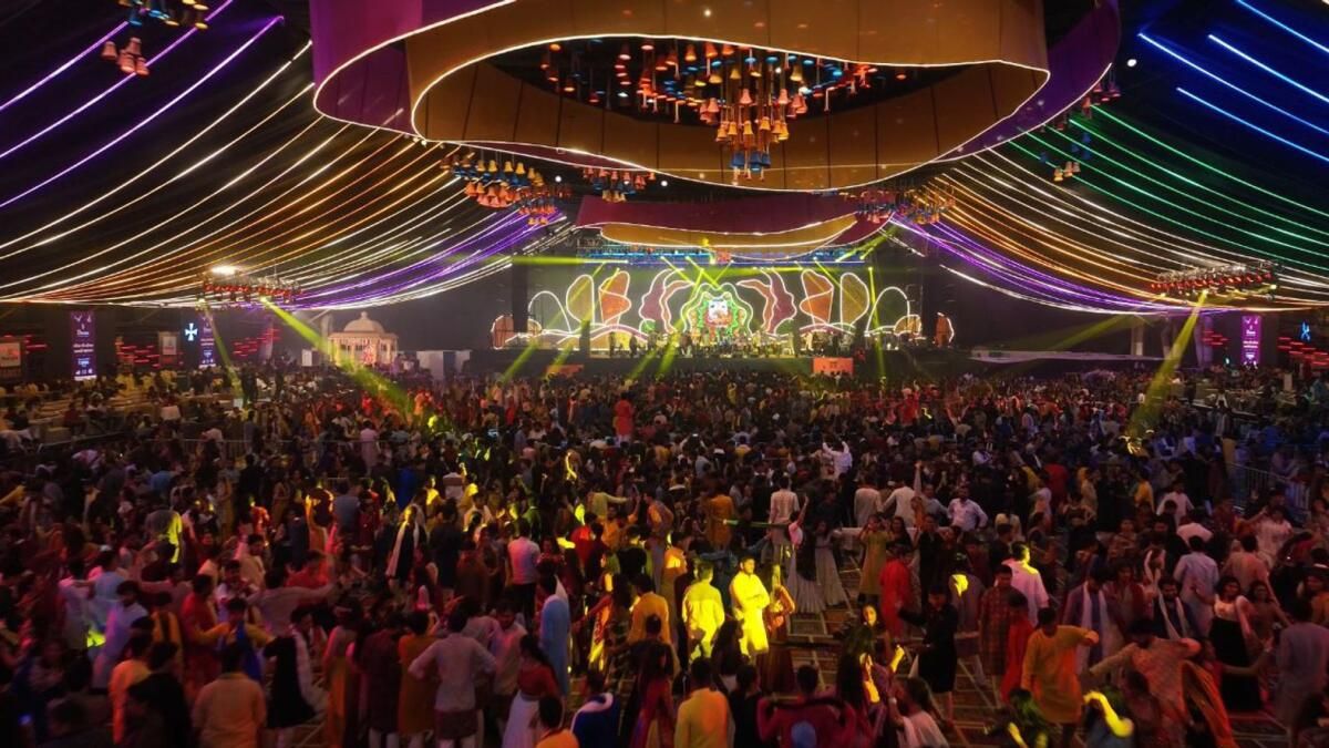 Suvarn Navratri: Dubai'nin En Görkemli Navratri Kutlaması