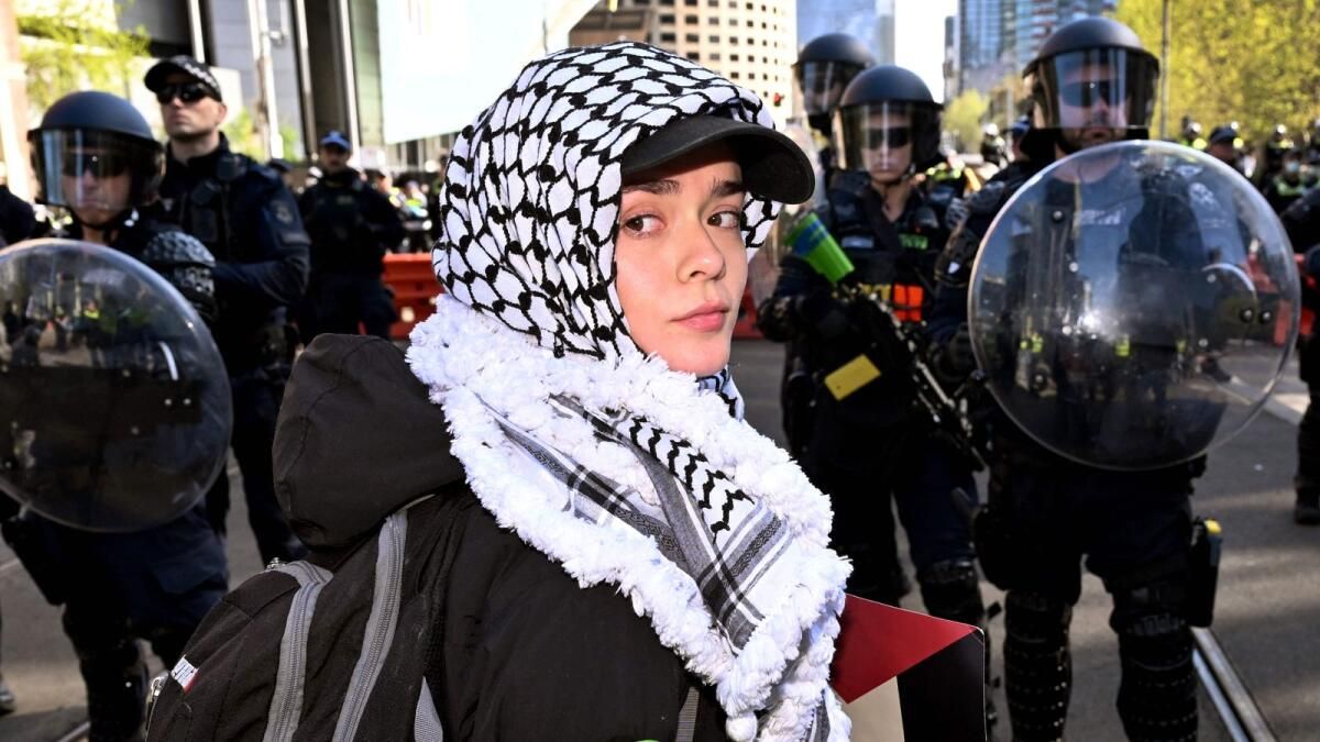 Melbourne'deki Savaş Karşıtı Protestolar Sıkı Güvenliğin Ortasında Devam Ediyor