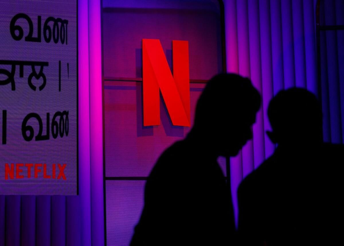Hindistan, Irk Ayrımcılığı ve Vize İhlalleri için Netflix'i Araştırıyor