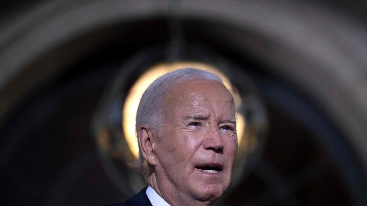 Biden'in Görev Süresi Boyunca Güneş Batarken, Bazı Mahkumlar Umutlarını Merhamete Bağlarlar
