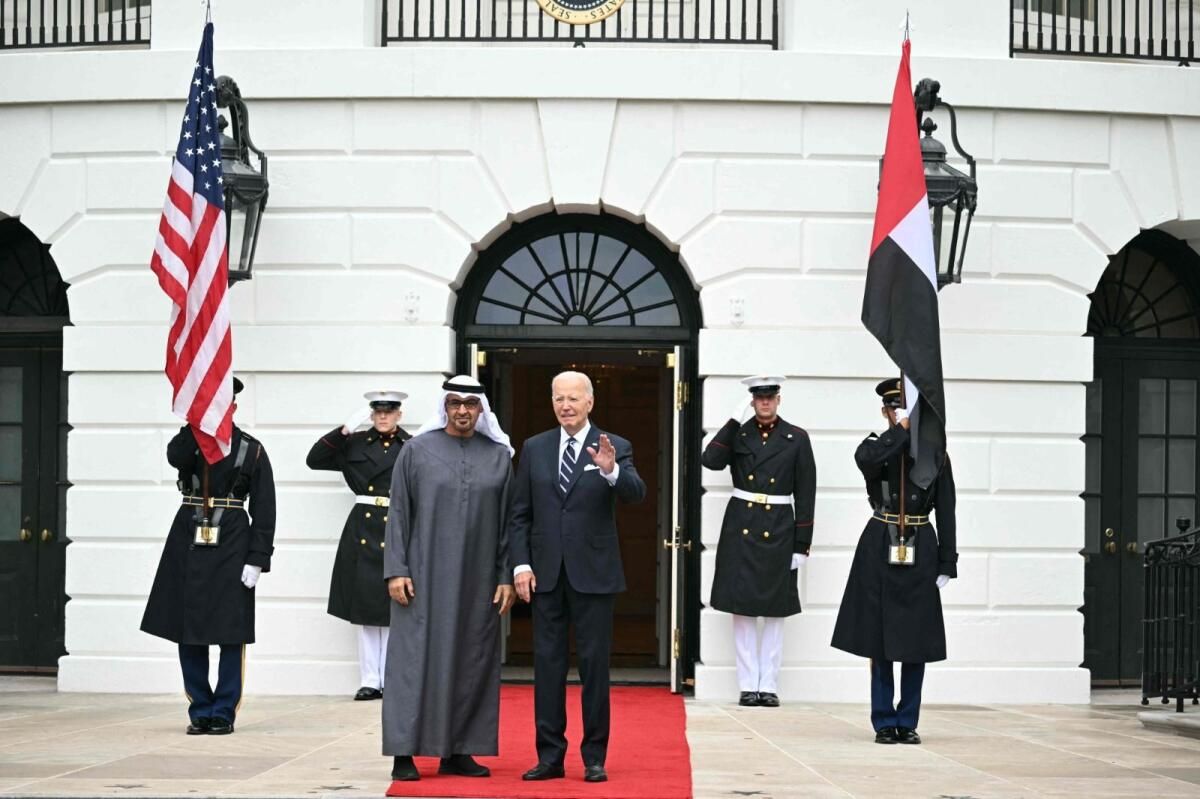 BAE Başkanı Biden Tarafından Memnuniyetle Karşılanan Beyaz Saray'a Geldi