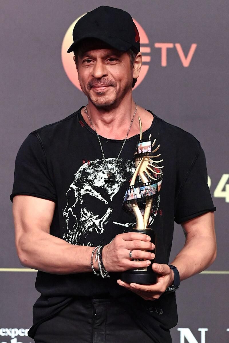 Abu Dabi: Ünlüler, Hayranlar Shahrukh Khan'ın Iıfa 2024'e Ev Sahipliği Yaptığını Görmekten Heyecan Duyuyor