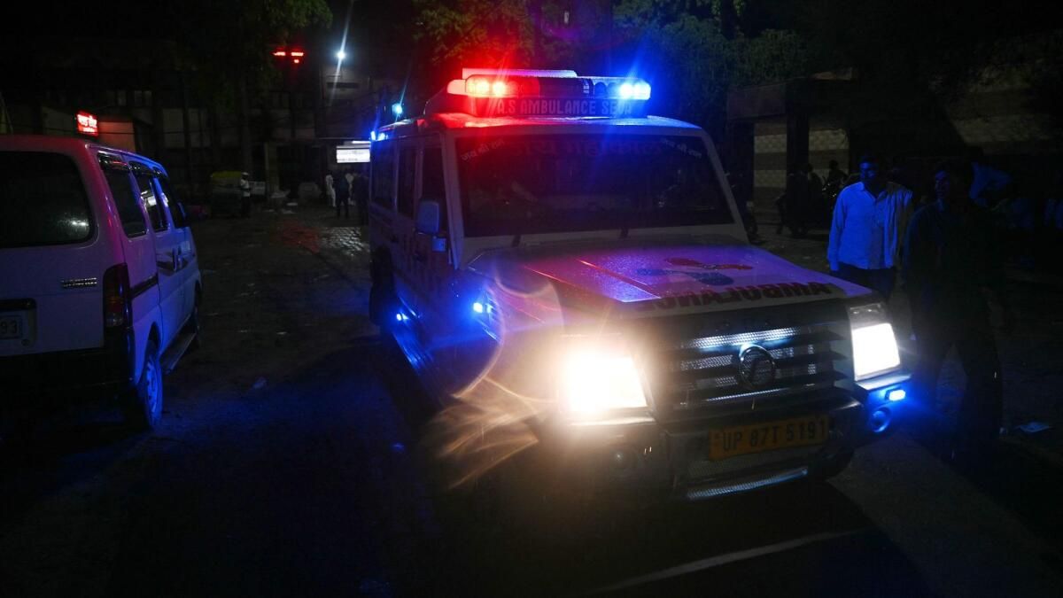 Hindistan: Lucknow'da Bina Yıkıldıktan Sonra 5 Kişi Öldü, 28 kişi Kurtarıldı