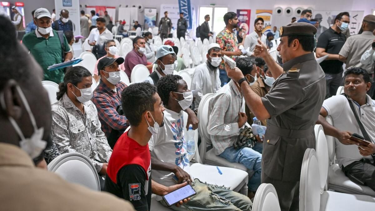 BAE'de Af: Bangladeş Konsolosluğu Al Awir'de Yardım Masası Kurdu