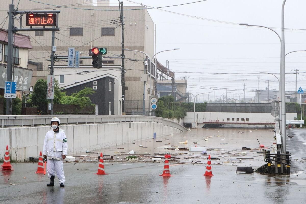 Japonya'ya Şiddetli Yağışların Ardından 6 Ölü, 10'u Açıklanmadı