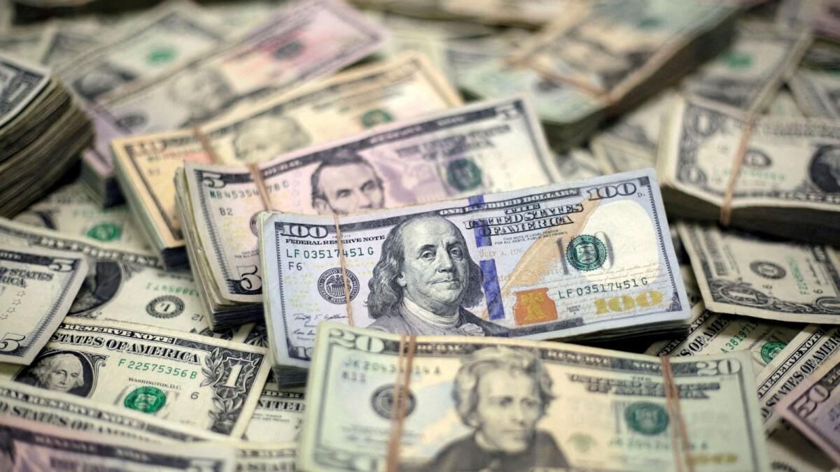 Ayılar, Fed'in Faiz İndirimlerinin Ortaya Çıkmasıyla Doları Zayıflatıyor