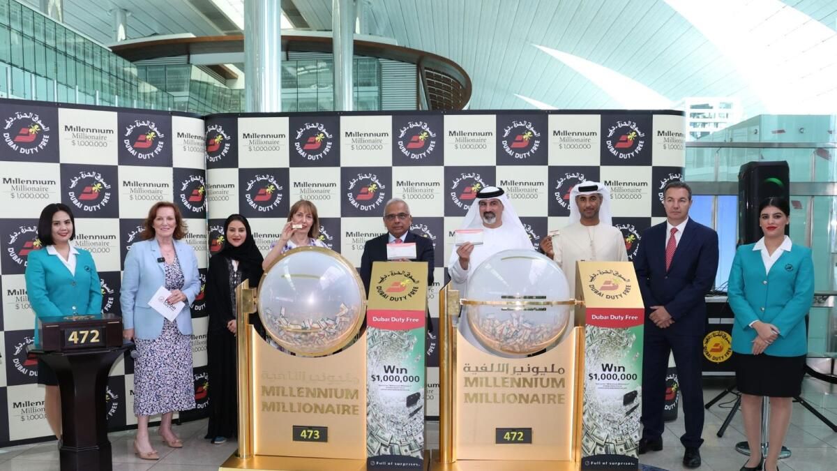 BAE: Dubai'de Duty Free Çekilişinde 2 Gurbetçi Grubu 1 Milyon Dolar Kazandı