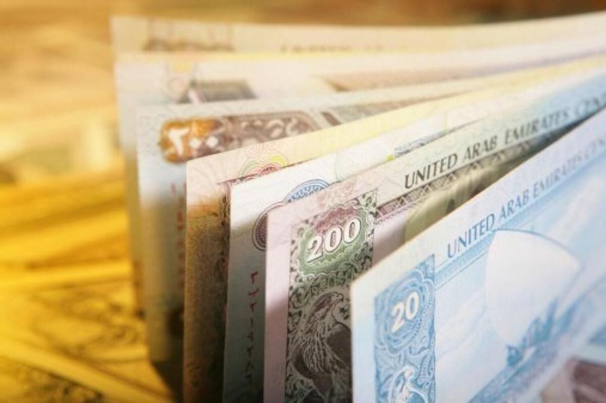 BAE: Yasalara Uymadığı için 3 Özel Notere 50.000 Dhl'lik Para Cezası Verildi