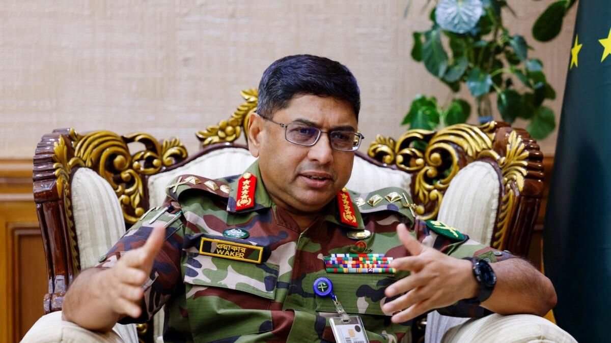 Bangladeş Ordusu Başkanı Yunus'un Geçici Hükümetine 'Ne Olursa Olsun' Destek Sözü Verdi