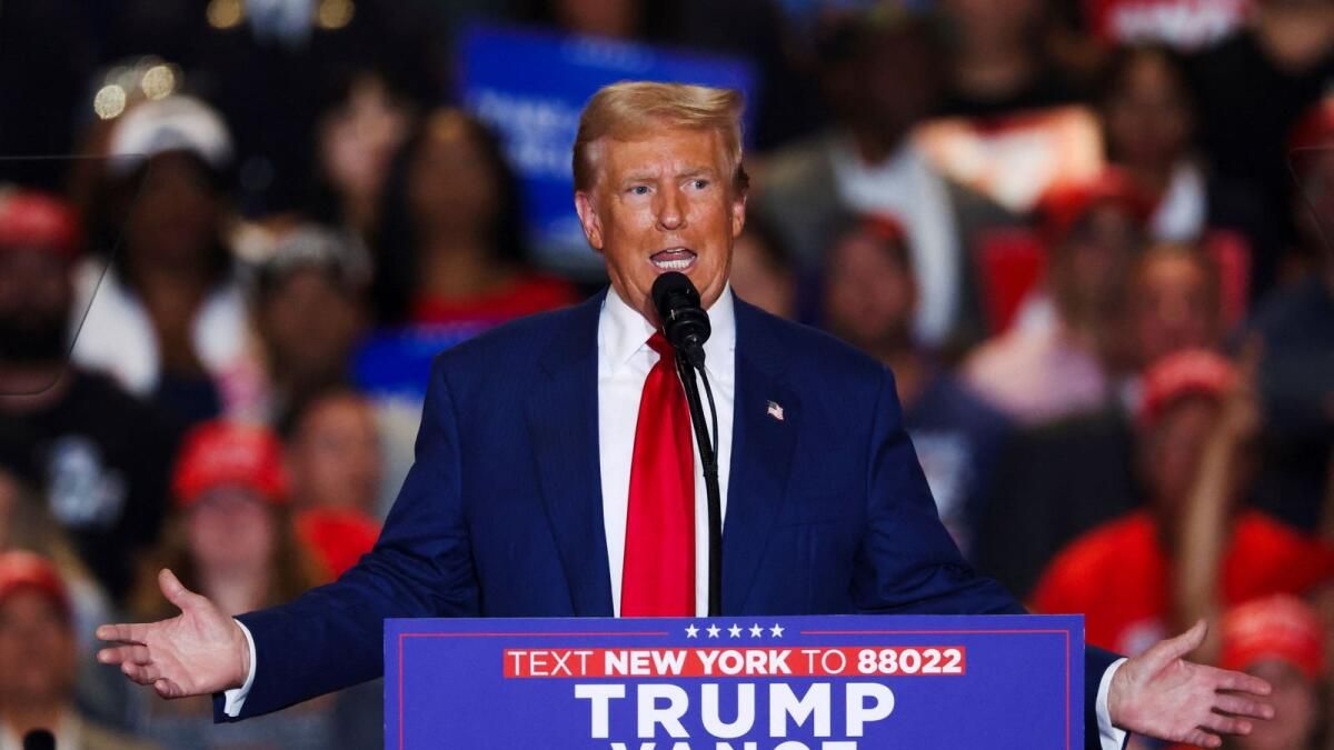 Trump, Göçmen Sırasının Kalbindeki Kasabayı Ziyaret Edeceğine Yemin Etti, Harris Anket Yumruğu Aldı