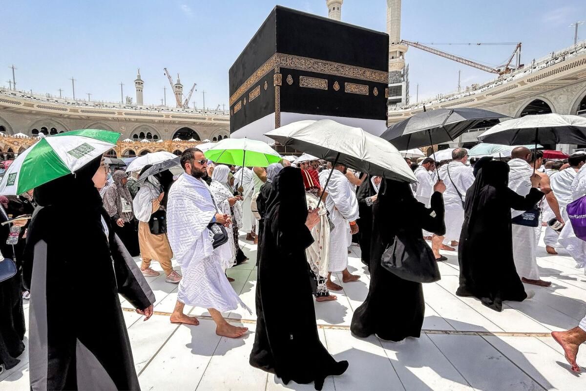 Suudi Arabistan, Hac 2025 için Katı Sağlık Kriterleri Belirledi, Savunmasız Grupları Ertelemeye Çağırdı