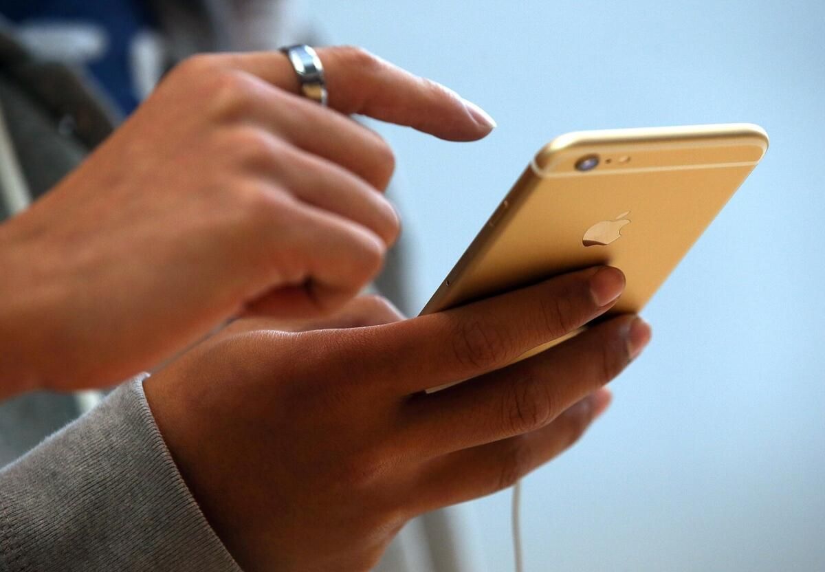 Dubai: Şimdi, Hala'nın Yeni Özelliği ile Whatsapp Üzerinden Taksi Rezervasyonu Yapın