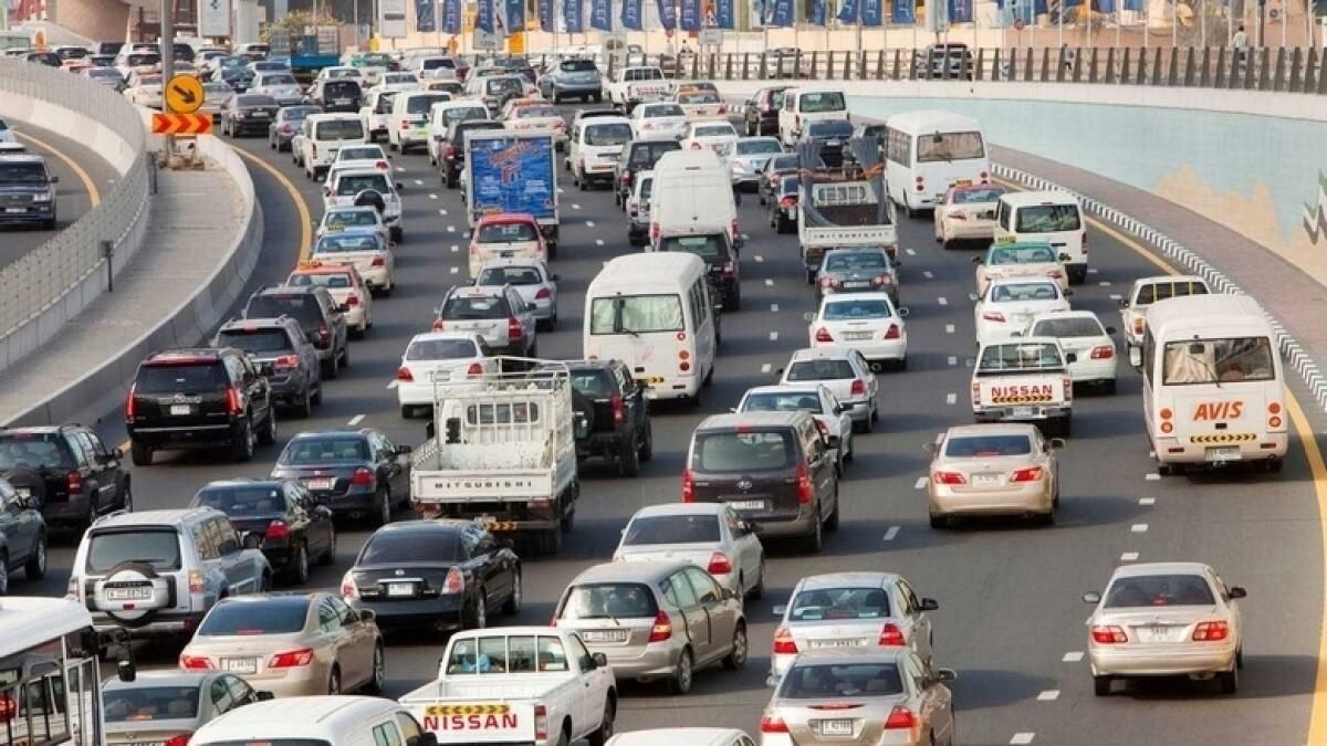 Dubai'de Trafik Cezaları: Ödemesiz Hız Sınırı Açıklandı; Radarlar Ne Zaman Yanıp Sönecek