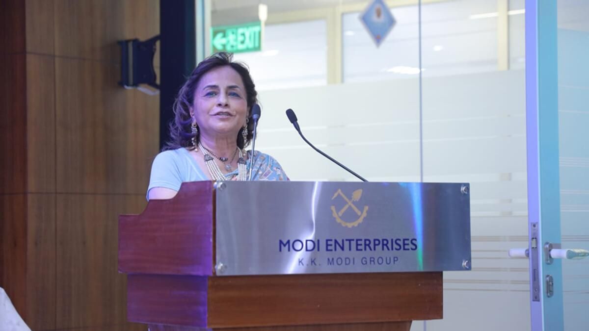 Erkek Egemen Bir Endüstride Engelleri Aşmak: Bina Modi'nin Yükselişi