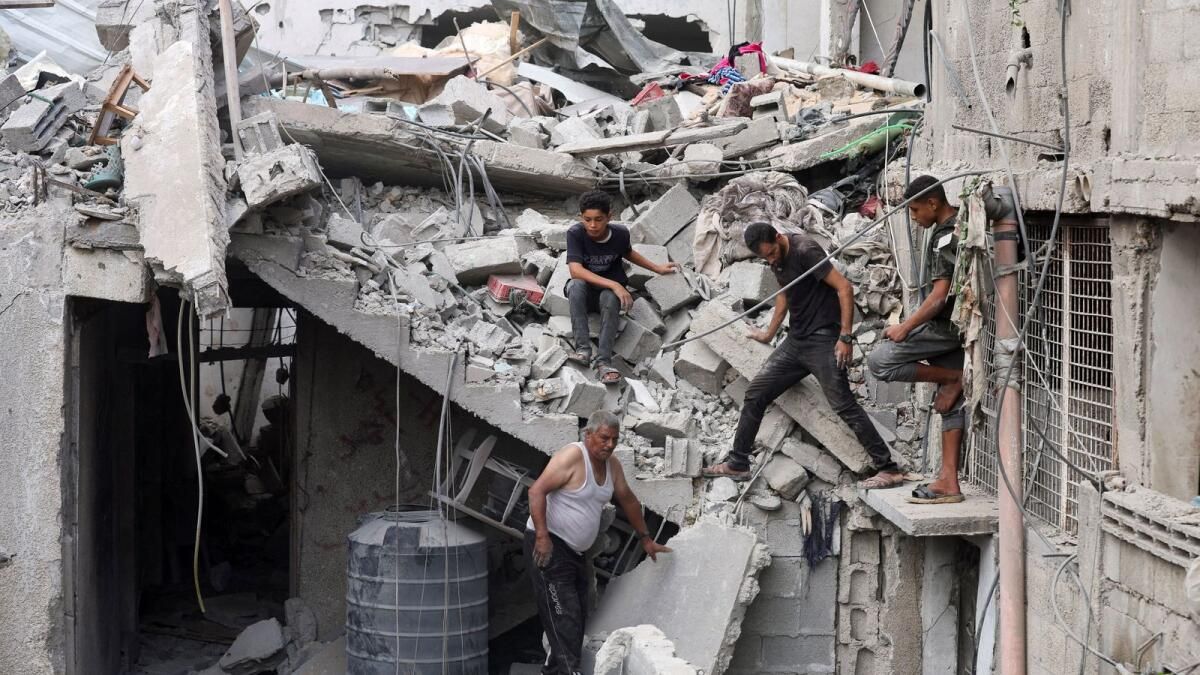 Hamas Savaşmaya Devam Edeceğine Yemin Ederken İsrail Gazze'yi Vurdu