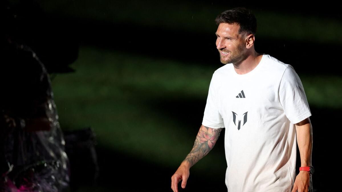 Messi iki Aylık İşten Çıkarıldıktan Sonra Geri Dönmeye Hazırlanıyor