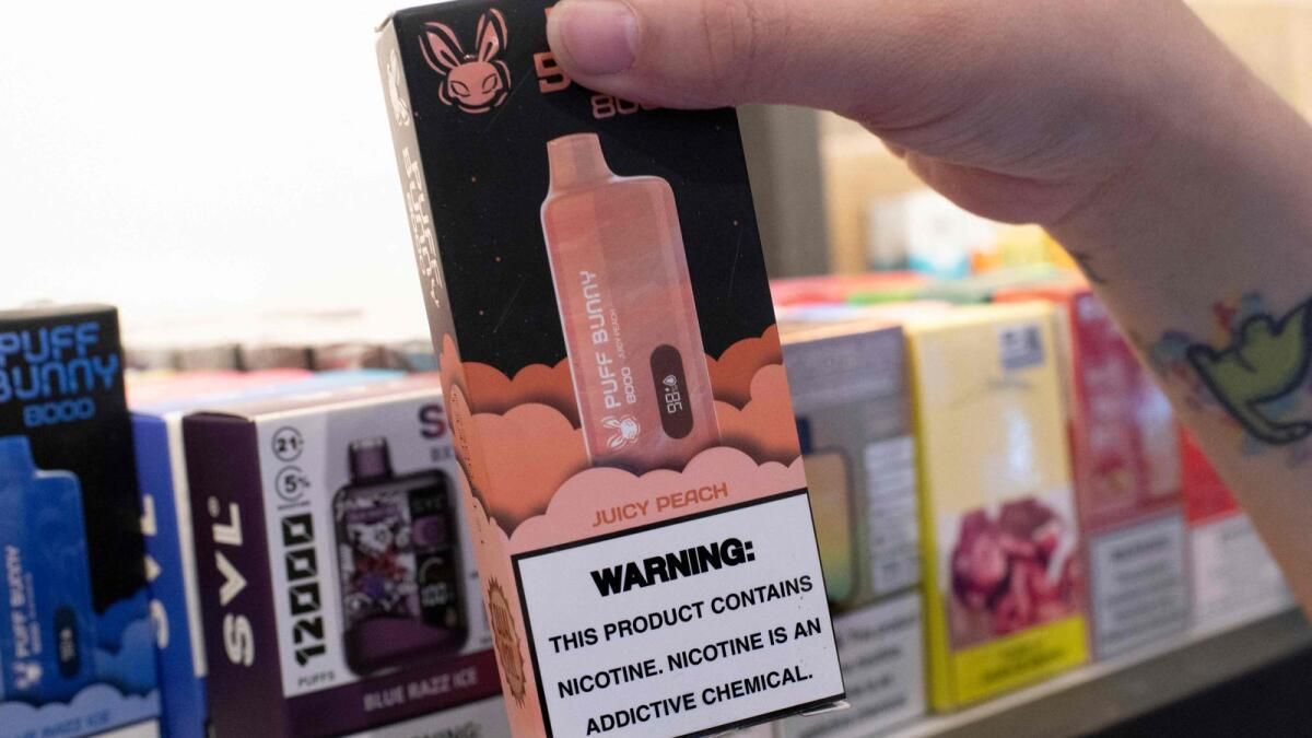 AB, Açık Havada Sigara İçme ve Vaping Yasağı Çağrısında Bulundu