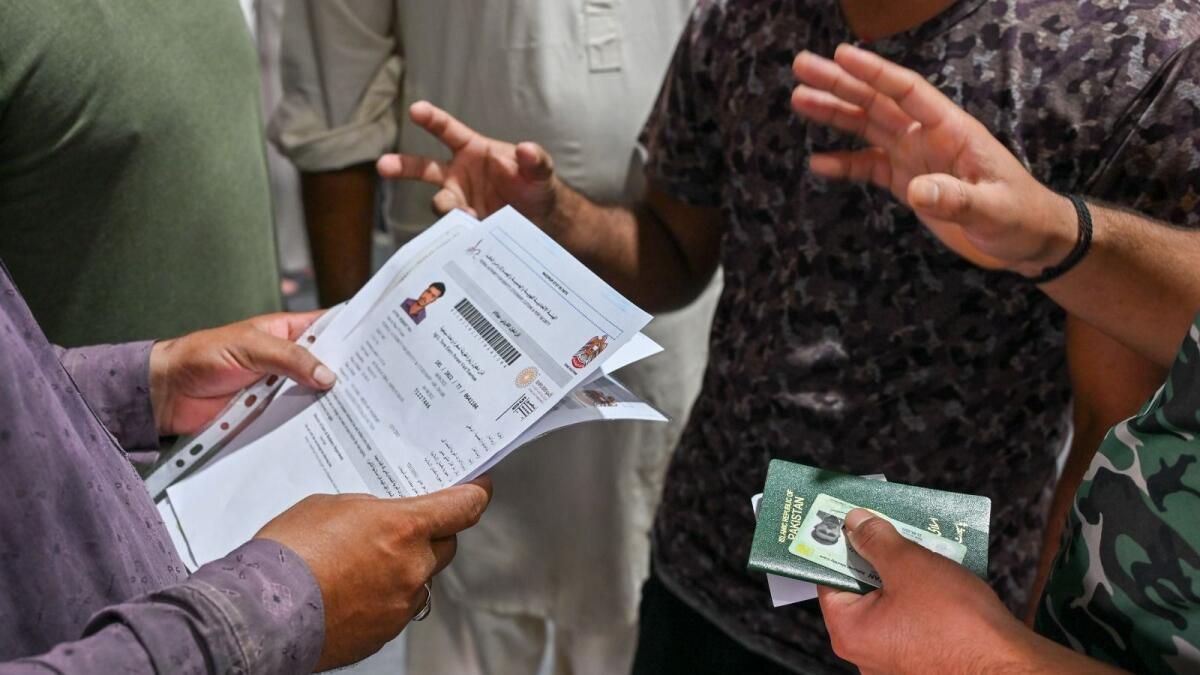 BAE, Vize Affı Arayanlar için 14 Günlük Çıkış Kartı Geçerliliğini Uzattı
