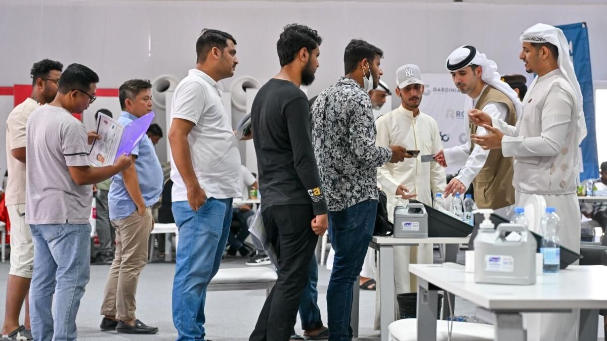 BAE Vize Affı: 500 Çıkış İzni, Hindistan Konsolosluğu Tarafından Fazla Kalanlara Verilen 600 Pasaport