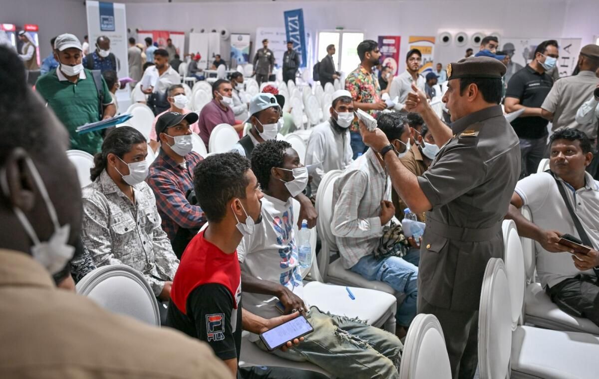 Dubai: Üst Düzey Yetkili, ilk Gün 1.000'den Fazla Kişinin Vize Afından Yararlandığını Söyledi