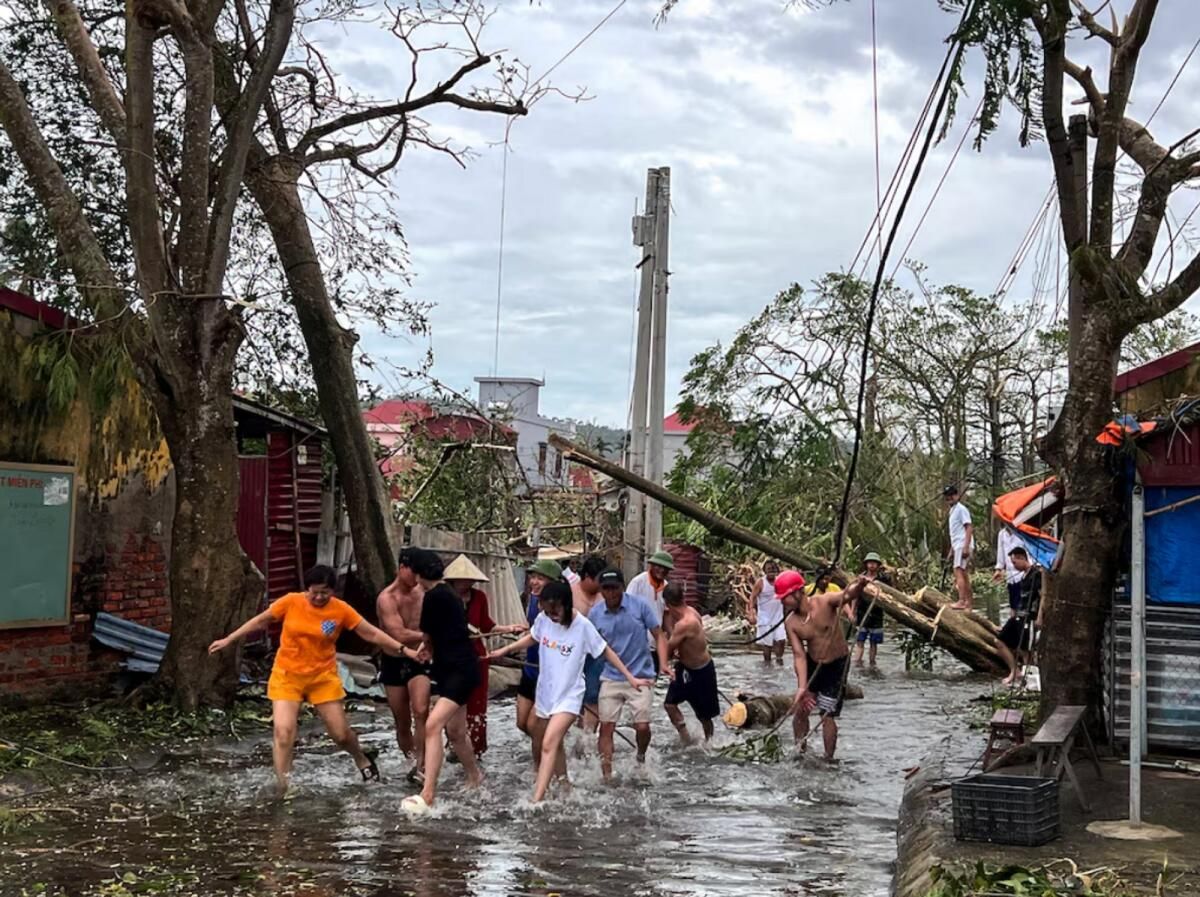 BAE, Vietnam'daki Typhoon Yagi Kurbanları için Başsağlığı Diledi