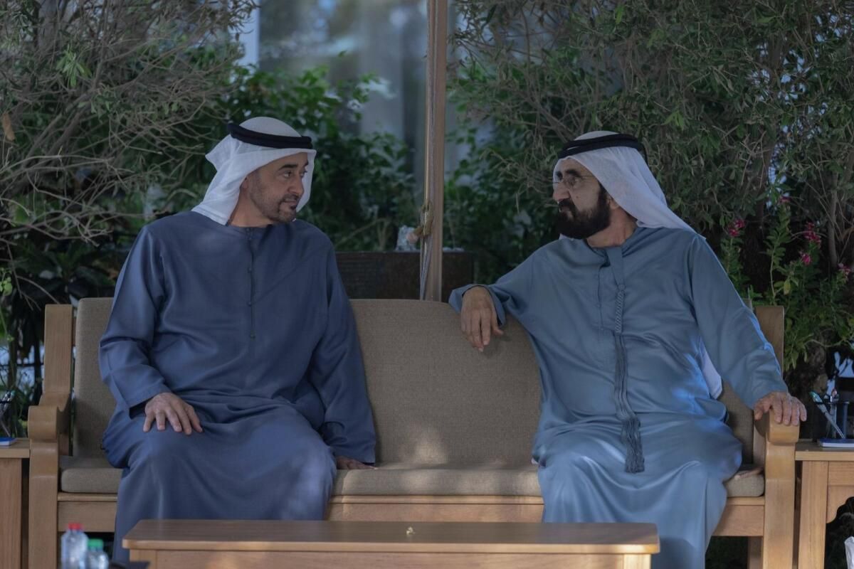 İzle: BAE Başkanı Şeyh Muhammed Dubai'de Buluştu; Yerel ve Uluslararası Konuları Tartışın