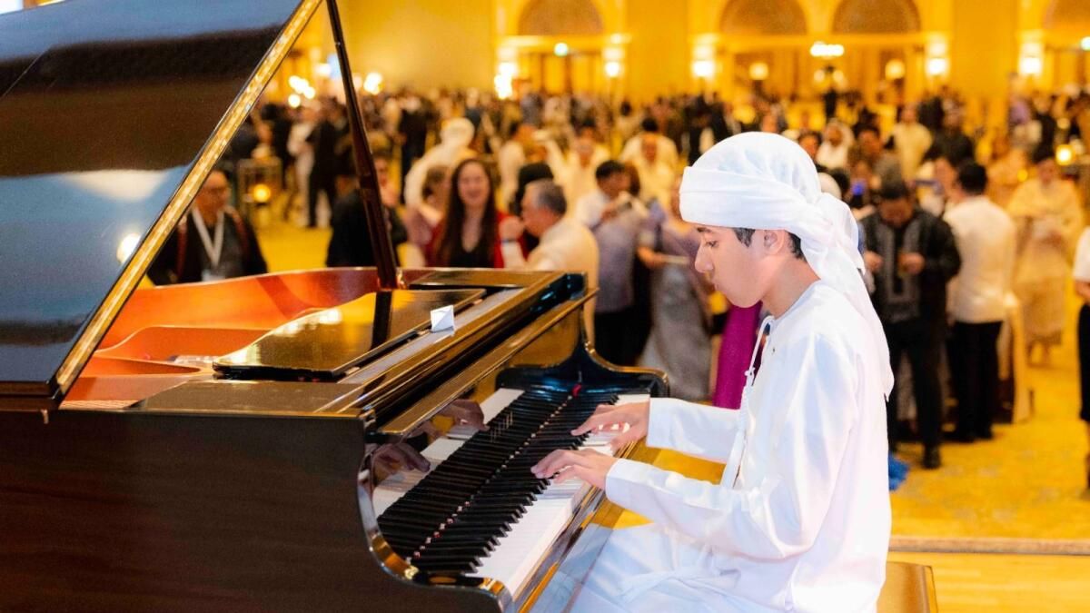 BAE: 'Her Müzik Notasını Hisseden' Otizmli 14 Yaşındaki Piyanistle Tanışın